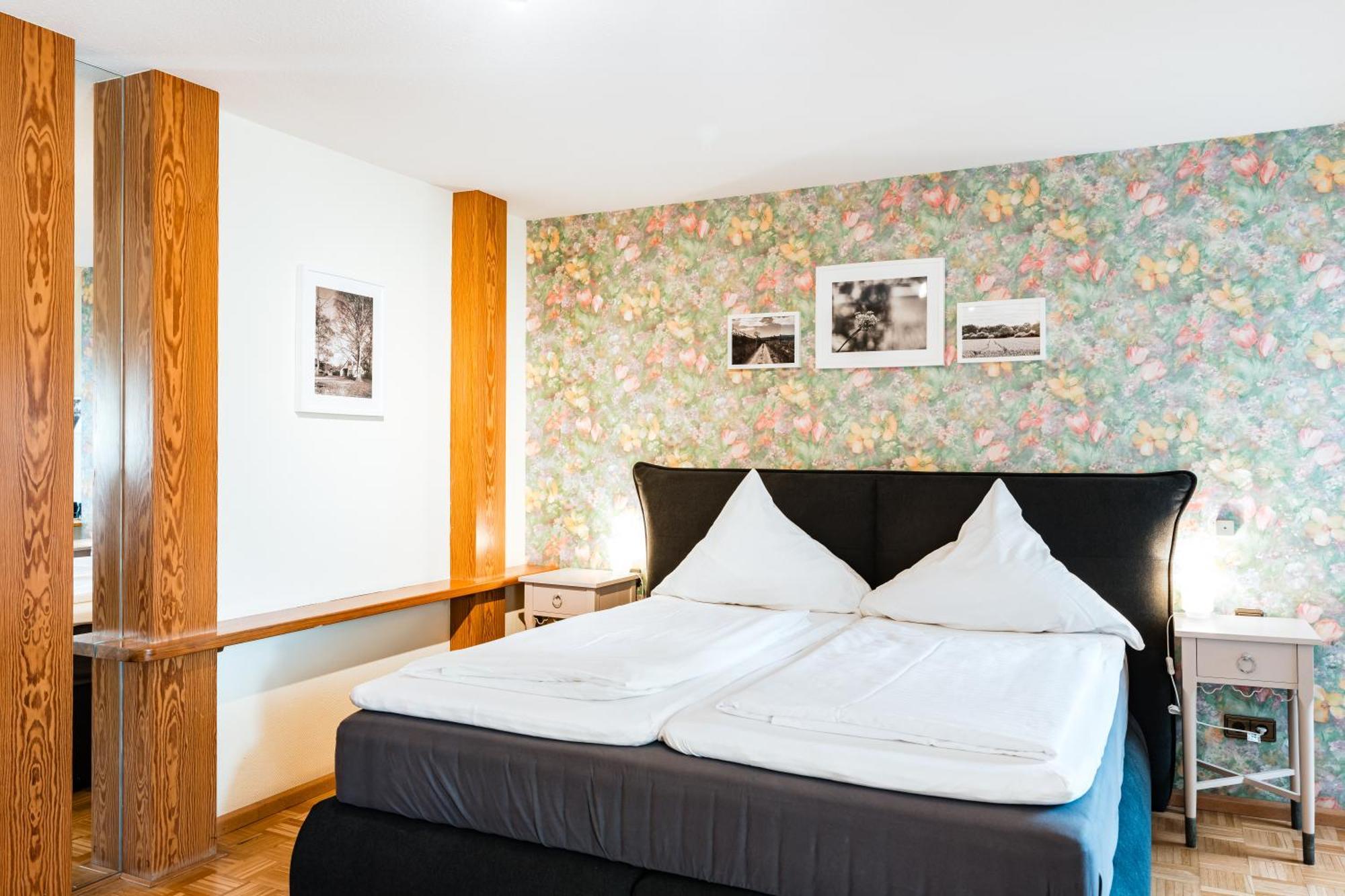 Gaestehaus Obsthof Gottenheim ภายนอก รูปภาพ